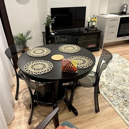 Bostanci Family Modern With Pool *