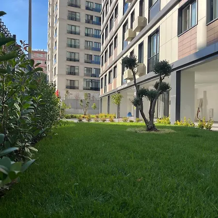 Bostanci Family Modern With Pool