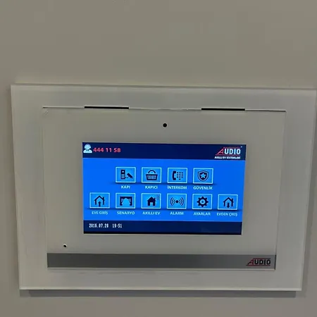 Bostanci Family Modern With Pool