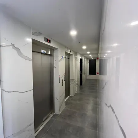 Bostanci Family Modern With Pool *