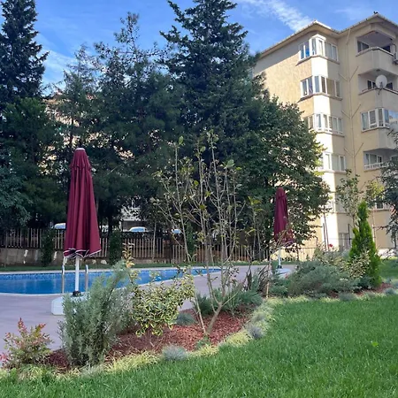 Bostanci Family Modern With Pool