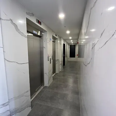 Bostanci Family Modern With Pool