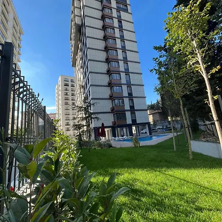 Bostanci Family Modern With Pool *