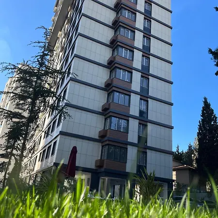 Bostanci Family Modern With Pool Apartment